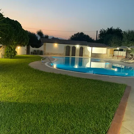 Parisi Casa de Férias